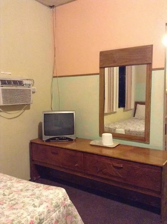 Oasis Hotel 圣赫尔曼